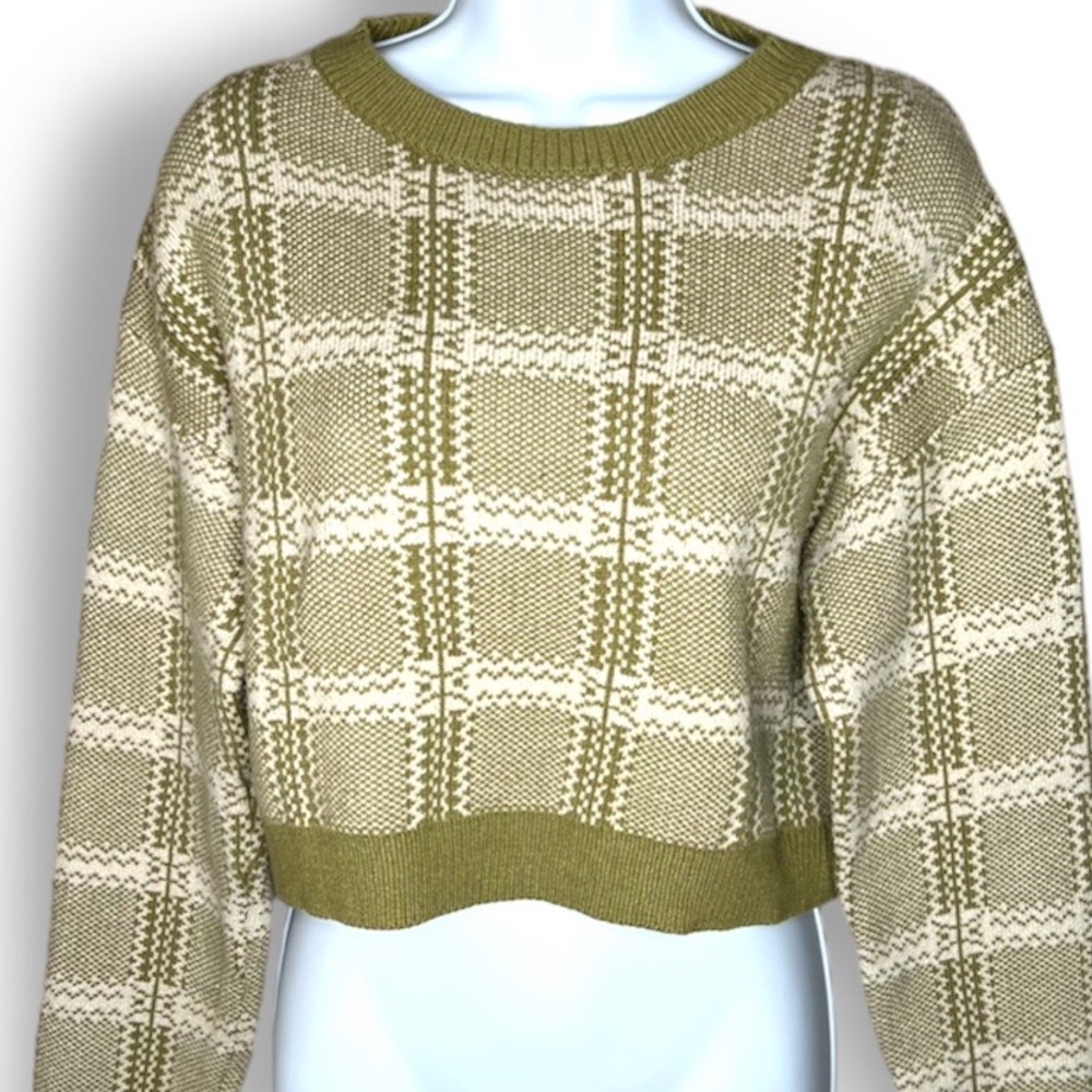 Lulu's crop pullover sweater - green plaid